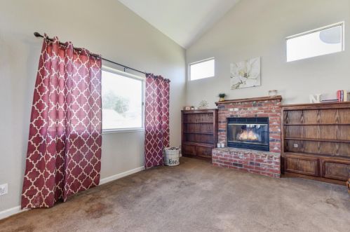 7064 Castle Creek Way, Rio Linda CA  95673-2441 exterior
