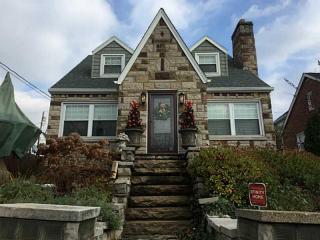 604 Lewis Ave, Jeannette, PA 15644-2512