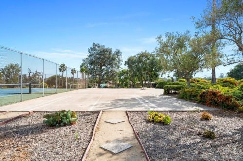 5705 Erlanger St, San Diego CA  92122-3801 exterior