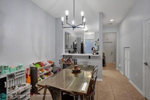 8905 18 St, Hollywood FL 33028-1734 exterior