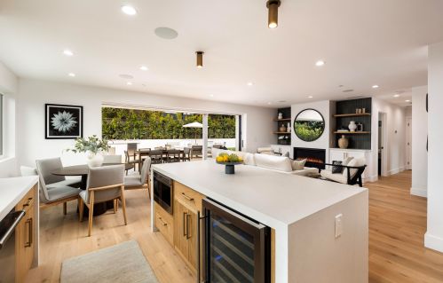 627 Dolores Dr, Santa Barbara CA  93109-1608 exterior
