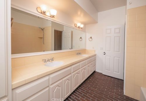 1520 Bonita Vista Dr, San Bernardino CA  92404-2104 exterior