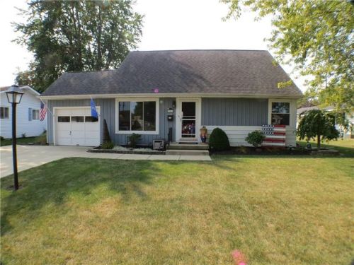 1041 Hemlock St, Celina, OH 45822-1243