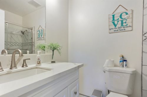 1970 Granite Hills Dr, El Cajon CA  92019-2043 exterior