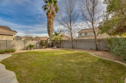 827 Anastasia St, San Tan Valley AZ  85140-5792 exterior