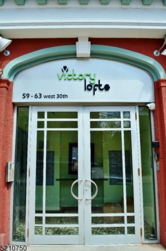 63 30th St, Bayonne NJ  07002-5845 exterior