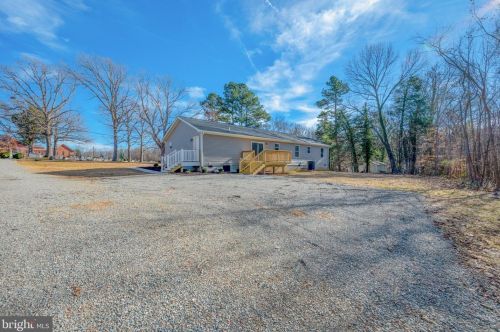 8940 Virginia St, Amelia VA  23002-4827 exterior