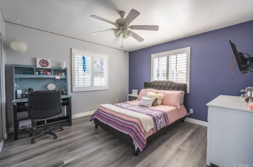 21825 Ravenna Ave, Long Beach CA  90745-3132 exterior