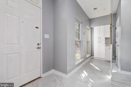 3735 Cassell Pl, Washington, DC 20019-1867