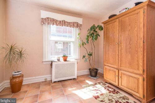 630 Columbia Ave, Lansdale PA 19446-3309 exterior