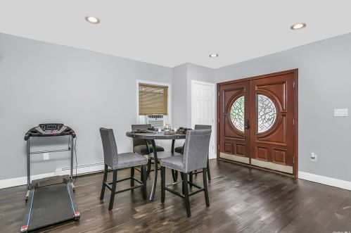 237 Woodycrest Dr, Holtsville NY  11742-1760 exterior