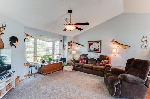 810 Riverwood St, Prescott, WI 54021-7042