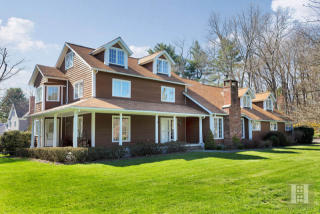 29 Turkey Hill Rd, Westport, CT 06880-3941
