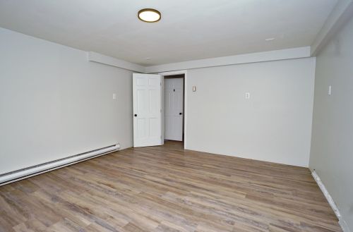 43 Joseph Rd, Salem NH  03079-2021 exterior