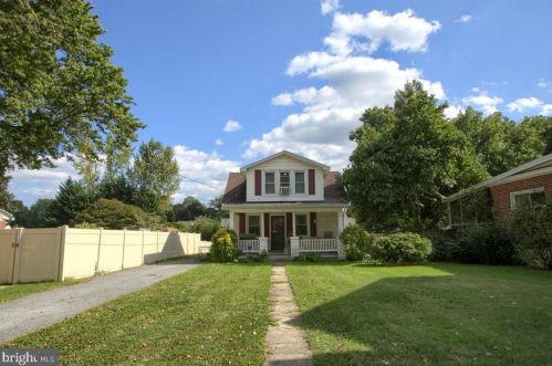 256 Walton St, Lemoyne, PA 17043-2024