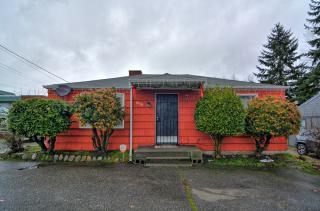 6131 200th St, Lynnwood, WA 98036-6004