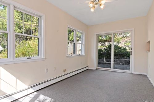 59 Orchard Ridge Rd, Chappaqua NY  10514-2731 exterior