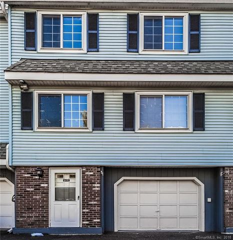 94 Cynthia Ln, Middletown CT  06457-2158 exterior