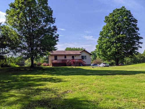 610 Prosperous Valley Rd, Middletown NY  10940-6149 exterior