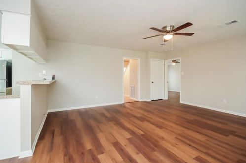 6839 Blue Ridge Dr, Richmond, TX 77469-5807