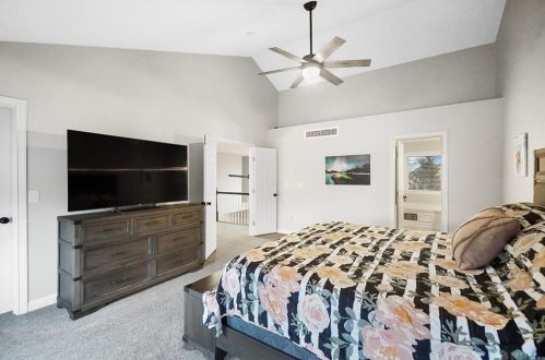 266 Forest Edge Dr, South Lebanon OH  45065-8736 exterior