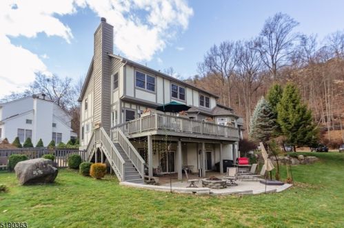 608 Shore Trl, Sparta NJ  07871-1329 exterior