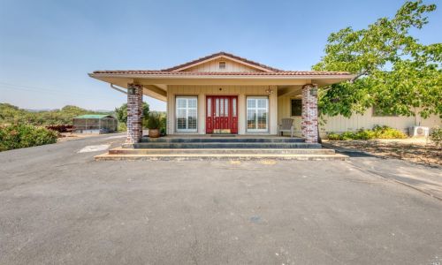 2232 Riggs Rd, Lakeport, CA 95453-9791