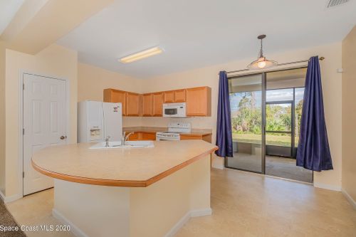 550 Loxley Ct, Titusville FL  32780-3219 exterior