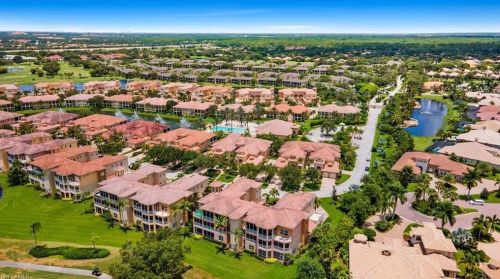592 Avellino Isles Cir, Naples FL  21202-2379 exterior