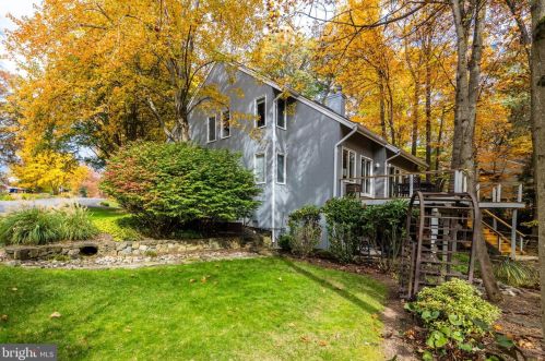 11903 Triple Crown Rd, Herndon VA  20191-3015 exterior