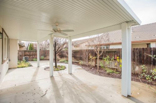 9950 Kennet Way, Elk Grove CA  95757-5118 exterior