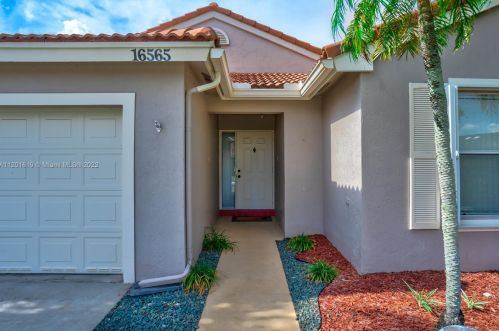 16565 10 St, Hollywood FL  33028-1466 exterior