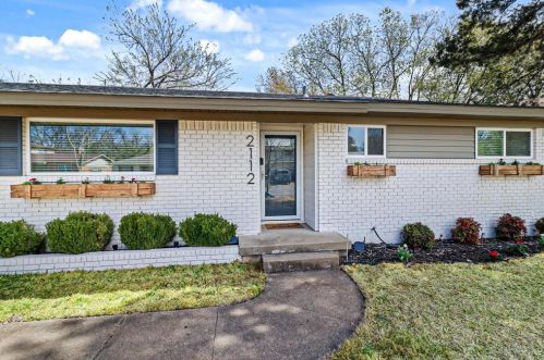 2112 Bonnie Brae Ave, Fort Worth, TX 76111-5011