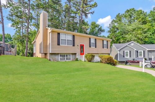 5604 Emerald Gln, Stone Mountain GA  30088-3466 exterior