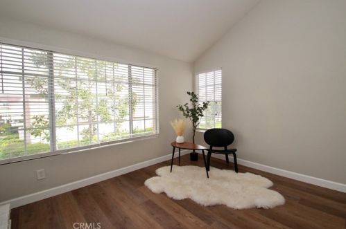 73 Woodleaf, Irvine CA  92614-7081 exterior