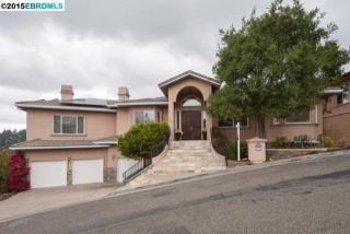 6066 Mazuela Dr, Oakland, CA 94611-2208