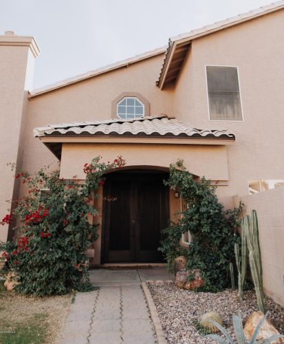 298 Boulder Ct, Gilbert, AZ 85296-1951