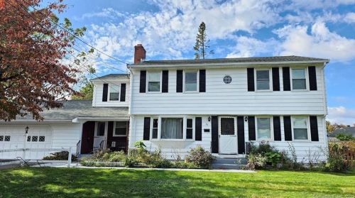 30 Beach St, New Britain, CT 06053-2321