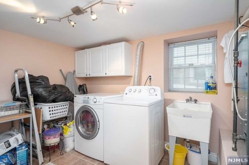 214 Columbus Pl, Cliffside Park NJ  07010-1006 exterior