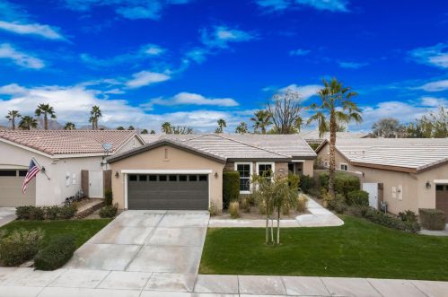 81160 Victoria Ln, La Quinta CA  92253-9351 exterior