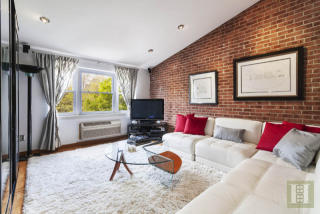 122 Prospect Park, Brooklyn, NY 11215-4241