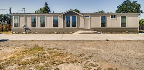 6808 24th St, Rio Linda, CA 95673-2802