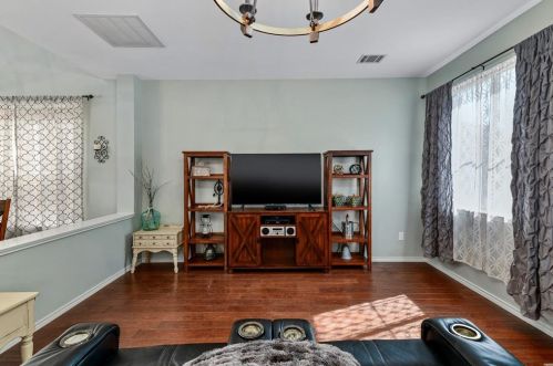 4513 Sandera Ln, Lewisville TX  75028-2038 exterior