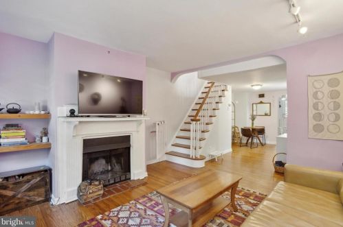 121 League St, Philadelphia PA  19147-4224 exterior