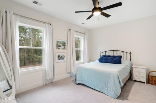 2 Faculty Dr, Beaufort SC  29907-2528 exterior