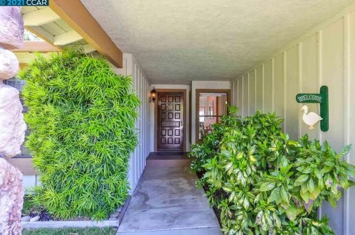 1030 Pine Meadow Ct, Pacheco CA  94553-4739 exterior