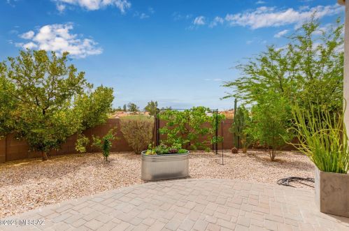 5702 Rio Verde Vis Dr, Tucson AZ  85750-1971 exterior