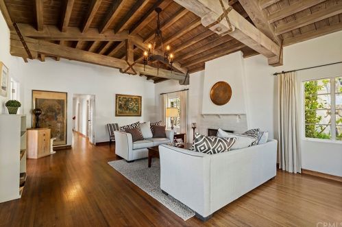 259 Granada Ave, Long Beach, CA 90803-5521