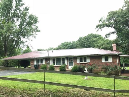 71 Dodson Ln, Crossville, TN 38555-5921