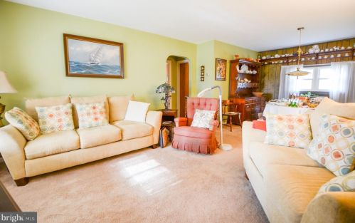 3355 Woodlea Rd, Orefield, PA 18069-2439